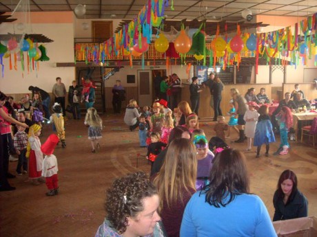 Dětský karneval - Křeč - Kulturní Dům 008